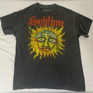 🔥 Sublime Sun Face Graphic Tee (Medium)